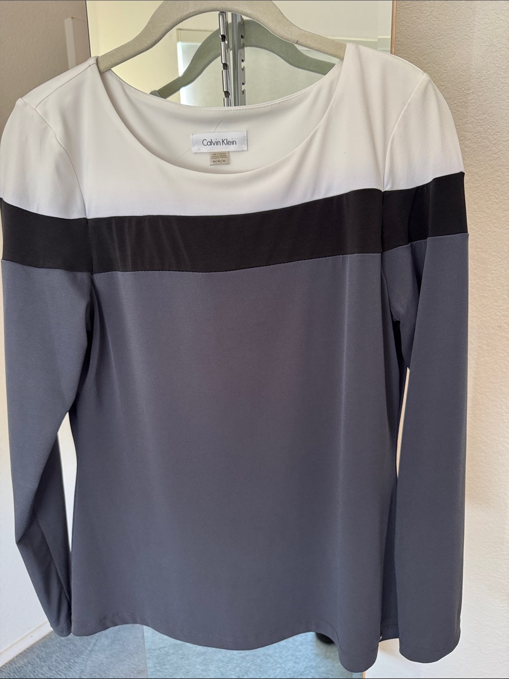 Calvin Klein White Black Gray Colorblock Long-Sleeve Top